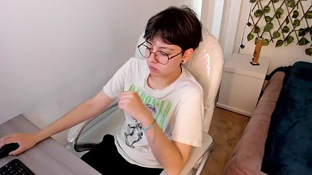 Nathaly ds online show from 11-13-25, 07:46