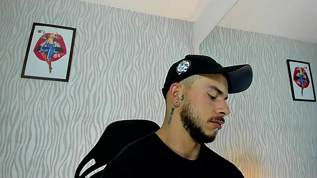 Snapshot of dylan_jacobx chatting on 11-06-25, 03:29 dylan jacobx online show from 11-06-25, 03:29