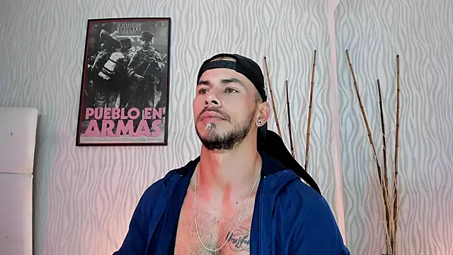 Snapshot of dylan_jacobx chatting on 01-12-26, 03:23 dylan jacobx online show from 01-12-26, 03:23