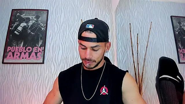 Snapshot of dylan_jacobx chatting on 01-14-26, 03:23 dylan jacobx online show from 01-14-26, 03:23