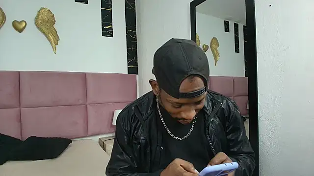 Snapshot of muller_asher chatting on 10-10-25, 04:33 muller asher online show from 10-10-25, 04:33