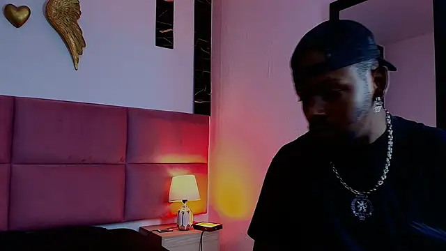 Snapshot of muller_asher chatting on 10-24-25, 06:48 muller asher online show from 10-24-25, 06:48