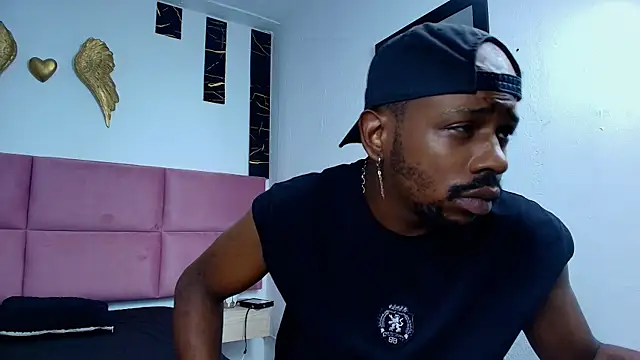 Snapshot of muller_asher chatting on 10-26-25, 03:23 muller asher online show from 10-26-25, 03:23