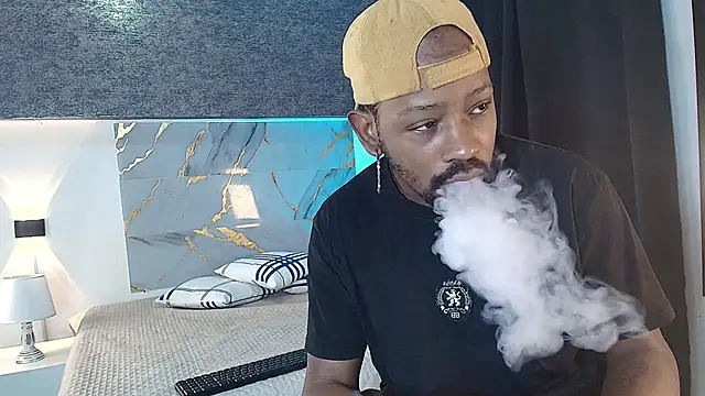 Snapshot of muller_asher chatting on 11-09-25, 04:11 muller asher online show from 11-09-25, 04:11