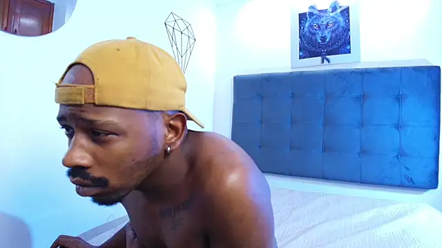 Snapshot of muller_asher chatting on 11-17-25, 05:19 muller asher online show from 11-17-25, 05:19