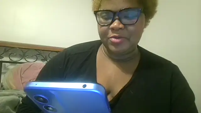 techprincessxx online show from 11-09-25, 03:43