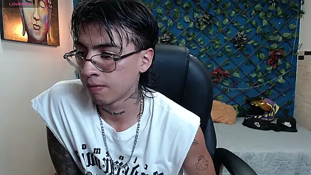 derekfly online show from 10-03-25, 03:36