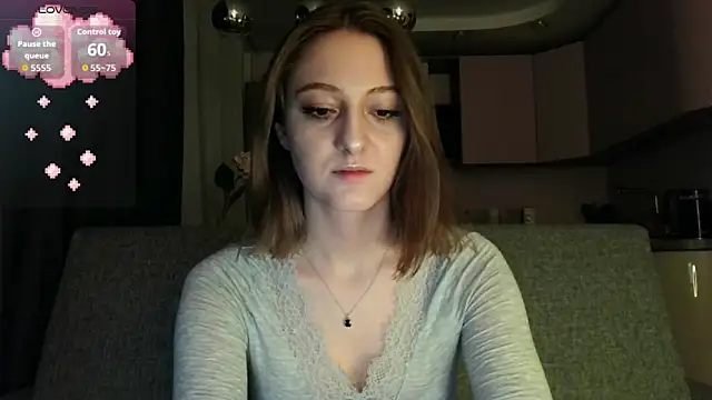 white liillyy online show from 10-26-25, 07:09