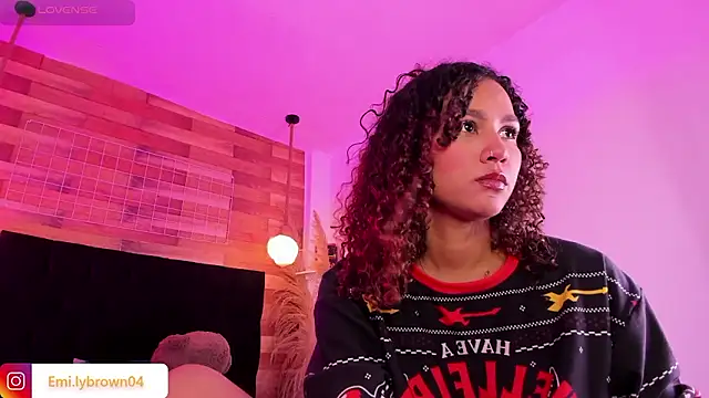 Snapshot of Emily_brown04 chatting on 03-08-26, 12:42 Emily brown04 online show from 03-08-26, 12:42