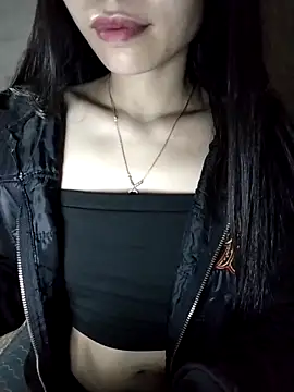 Snapshot of Windy_sexyy chatting on 10-14-25, 04:08 Windy sexyy online show from 10-14-25, 04:08