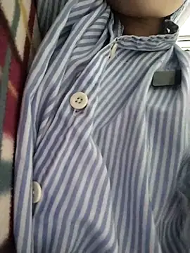 Snapshot of Windy_sexyy chatting on 11-08-25, 09:20 Windy sexyy online show from 11-08-25, 09:20