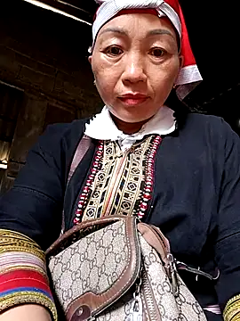 Exembin online show from 10-15-25, 06:24