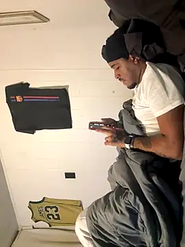 tyrek5051 online show from 11-03-25, 04:19