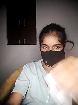 Snapshot of Sexey-Puja chatting on 10-08-25, 03:53 Sexey-Puja online show from 10-08-25, 03:53