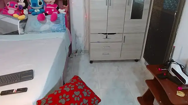 Snapshot of Mariajose202 chatting on 11-22-25, 01:43 Mariajose202 online show from 11-22-25, 01:43