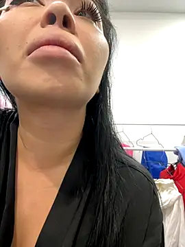 Mia stepMOM online show from 10-02-25, 06:31