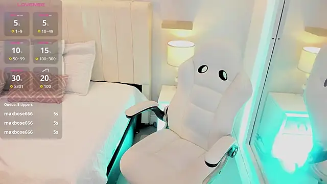 manyaa  online show from 11-25-25, 07:47