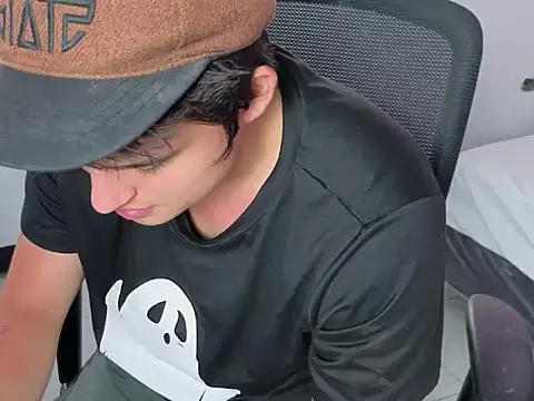 invincible200 online show from 10-31-25, 01:56