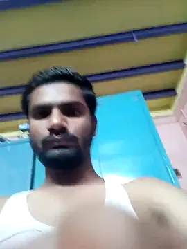 Snapshot of ZZiraa chatting on 09-26-25, 05:06 ZZiraa online show from 09-26-25, 05:06