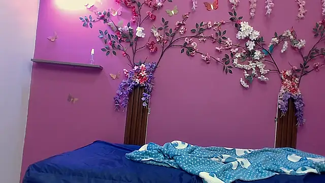 skinnybarbie022 online show from 09-22-25, 01:29