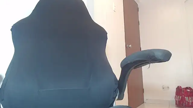 Snapshot of JackyHotBlack chatting on 09-20-25, 03:57 JackyHotBlack online show from 09-20-25, 03:57