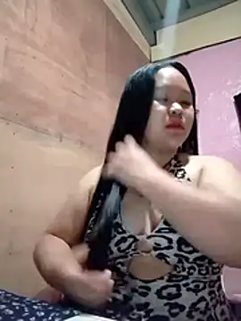 Snapshot of Jeel_2012 chatting on 11-01-25, 10:39 Jeel 2012 online show from 11-01-25, 10:39