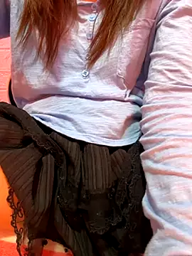 Snapshot of xixi2025-16 chatting on 11-19-25, 03:17 xixi2025-16 online show from 11-19-25, 03:17