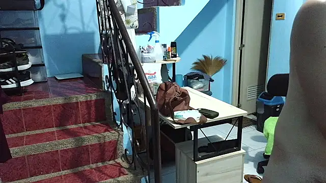 Snapshot of ieat_monsters chatting on 10-18-25, 03:31 ieat monsters online show from 10-18-25, 03:31