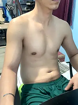 Snapshot of ieat_monsters chatting on 11-15-25, 03:52 ieat monsters online show from 11-15-25, 03:52