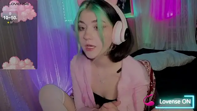 Miko Meow online show from 12-20-25, 12:29