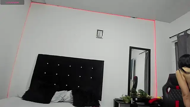 NicoleFletcher online show from 09-24-25, 10:40
