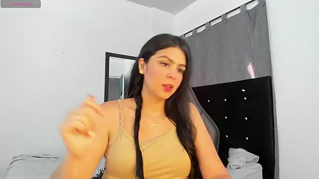 NicoleFletcher online show from 11-07-25, 04:07