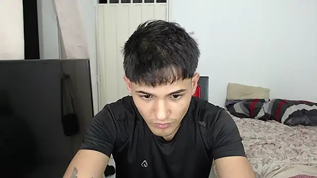 Alex mojica online show from 10-21-25, 05:08