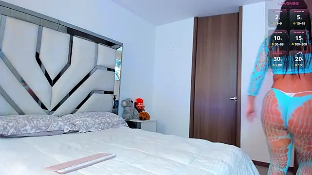 Michelle Ferrerr online show from 10-24-25, 11:17