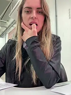 SweetGraciosa online show from 09-26-25, 03:27