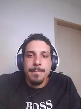 Snapshot of branquintatto chatting on 10-22-25, 06:57 branquintatto online show from 10-22-25, 06:57