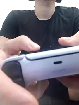 Snapshot of branquintatto chatting on 10-28-25, 11:36 branquintatto online show from 10-28-25, 11:36