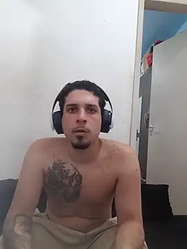 Snapshot of branquintatto chatting on 12-02-25, 05:08 branquintatto online show from 12-02-25, 05:08