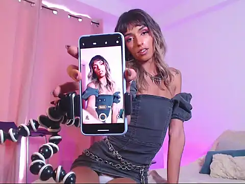 Theevae online show from 09-29-25, 06:13