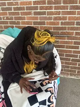 sprinklingfairy online show from 12-01-25, 04:56