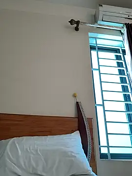 Snapshot of HFhnoiboy chatting on 11-23-25, 05:51 HFhnoiboy online show from 11-23-25, 05:51