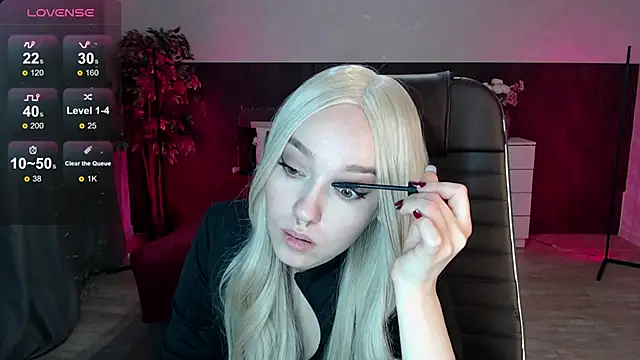 Snapshot of Sexy_Alexia69 chatting on 10-18-25, 03:31 Sexy Alexia69 online show from 10-18-25, 03:31