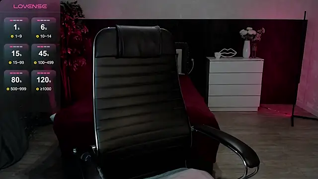 Snapshot of Sexy_Alexia69 chatting on 10-19-25, 07:14 Sexy Alexia69 online show from 10-19-25, 07:14