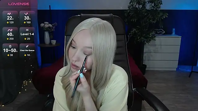 Snapshot of Sexy_Alexia69 chatting on 10-26-25, 02:56 Sexy Alexia69 online show from 10-26-25, 02:56