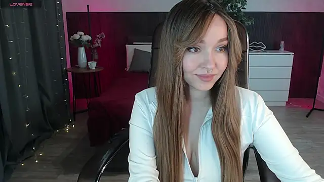 Snapshot of Sexy_Alexia69 chatting on 11-09-25, 05:44 Sexy Alexia69 online show from 11-09-25, 05:44