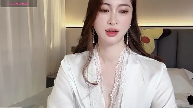 wuyueaini online show from 11-04-25, 04:55