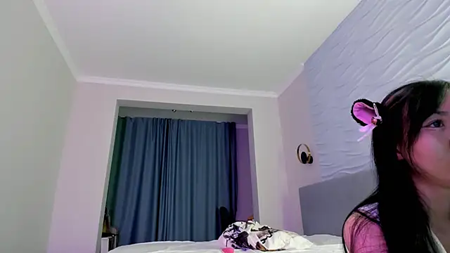 Snapshot of kawai_mai chatting on 10-23-25, 01:54 kawai mai online show from 10-23-25, 01:54