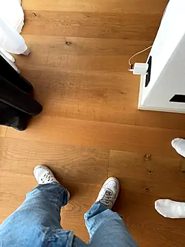 Manu97k online show from 09-11-25, 12:05