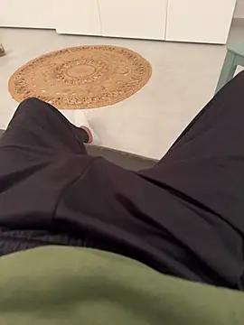 Manu97k online show from 03-11-26, 09:54