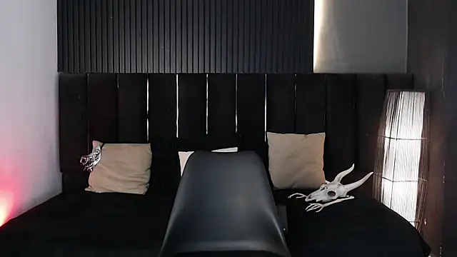 Snapshot of Dominic_ghost chatting on 10-18-25, 10:10 Dominic ghost online show from 10-18-25, 10:10